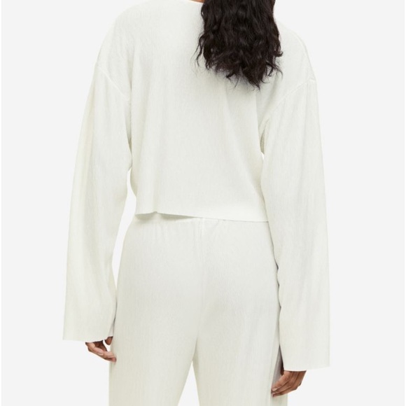 H&M Crinkled Set - Picture 4 of 13